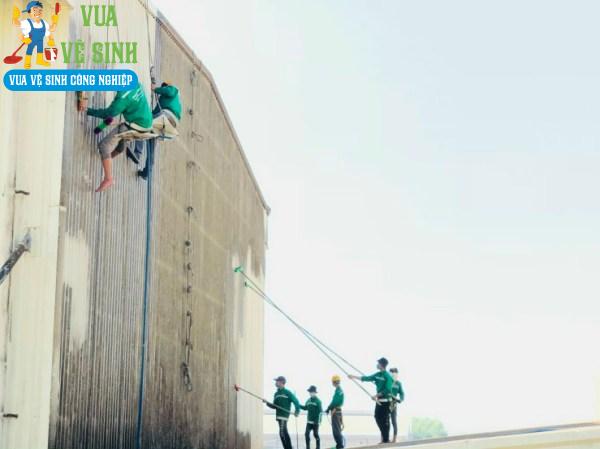 Dịch vụ vệ sinh nhà xưởng
