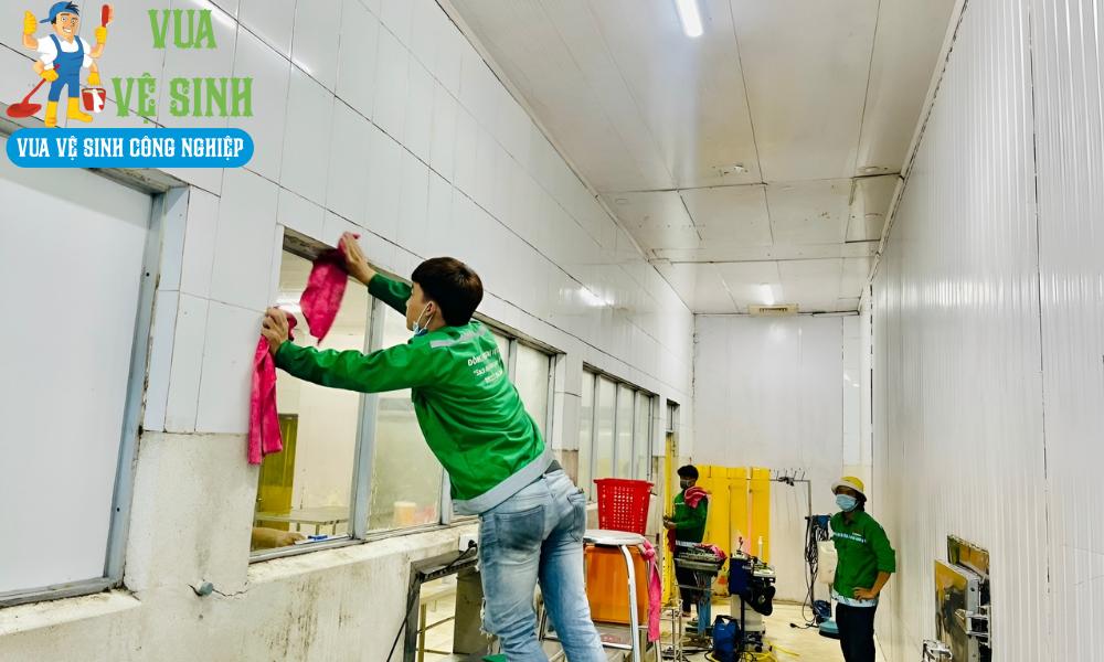 Dịch vụ vệ sinh công nghiệp quận Bình Thạnh