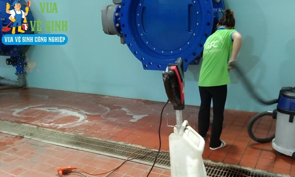 Dịch vụ vệ sinh công nghiệp Tân Bình