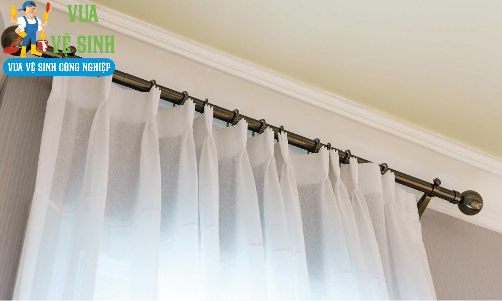 cách tháo rèm cửa để giặt