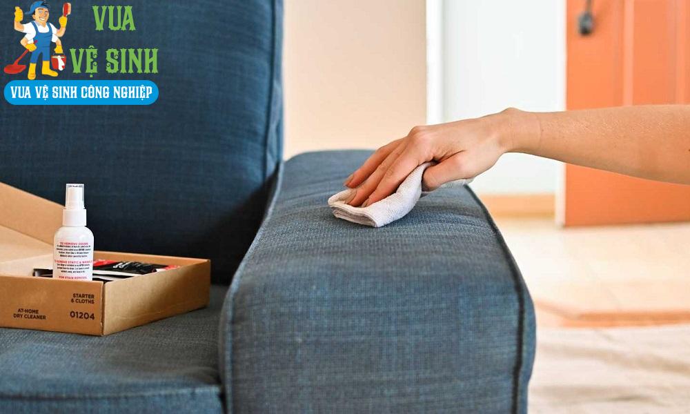 Dịch vụ giặt ghế sofa quận 12