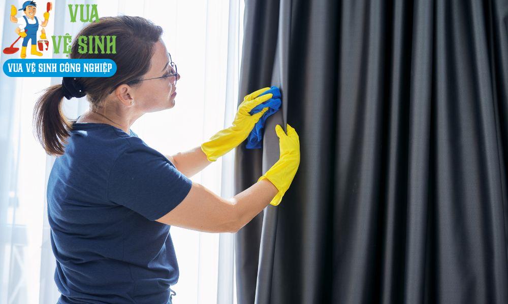 giặt rèm cửa nhà bè