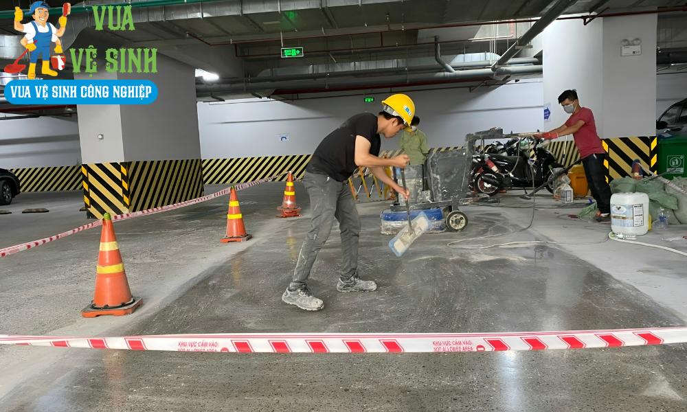 Dịch vụ vệ sinh công nghiệp Hóc Môn