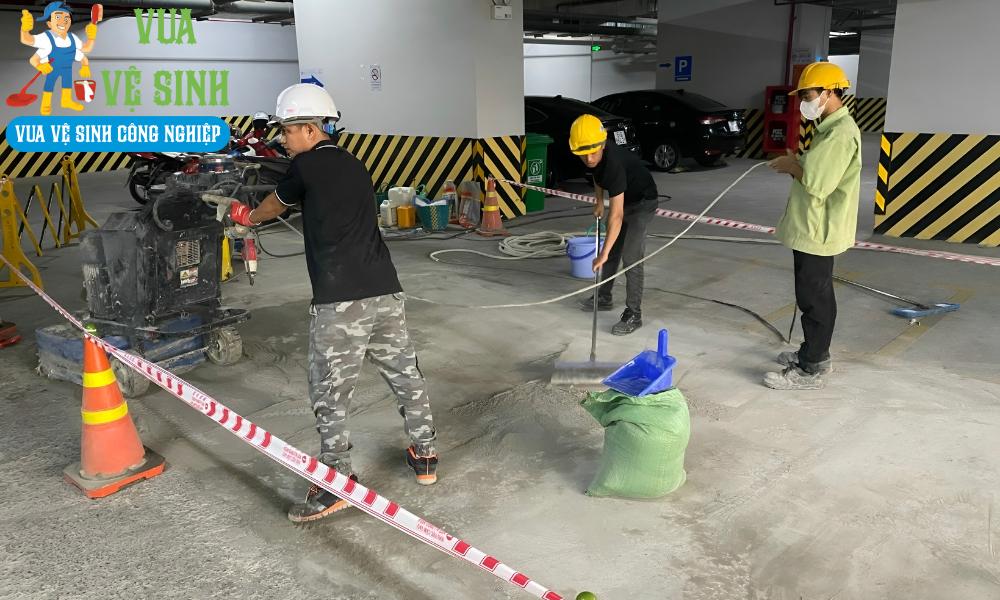 Dịch vụ vệ sinh công nghiệp Hóc Môn