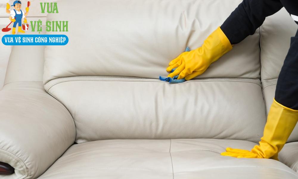 Cách giặt ghế sofa da tại nhà