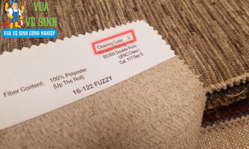 Những cách làm sạch sofa nhung hiệu quả