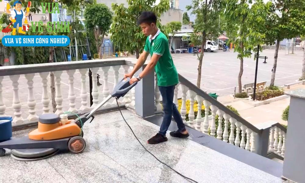 Vệ sinh công nghiệp Quận 11
