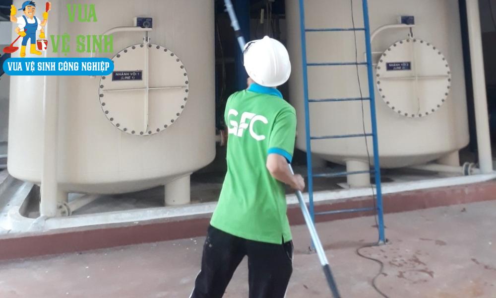 Vệ sinh công nghiệp Quận 2