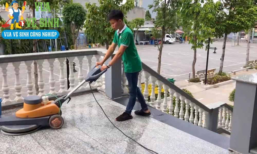 Vệ sinh công nghiệp Quận 7